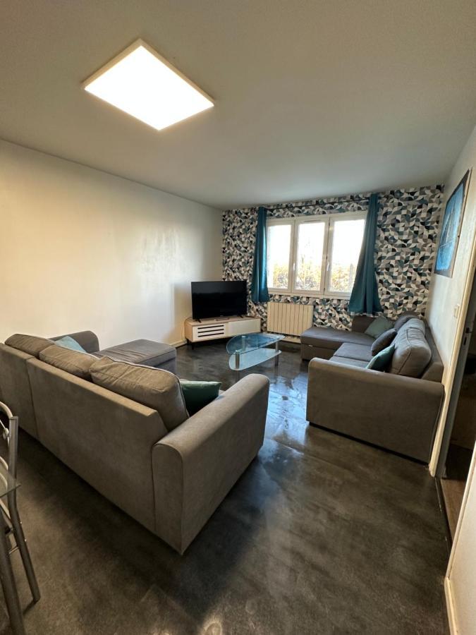פואטייה Appartement Meuble Proche Du Futuroscope מראה חיצוני תמונה